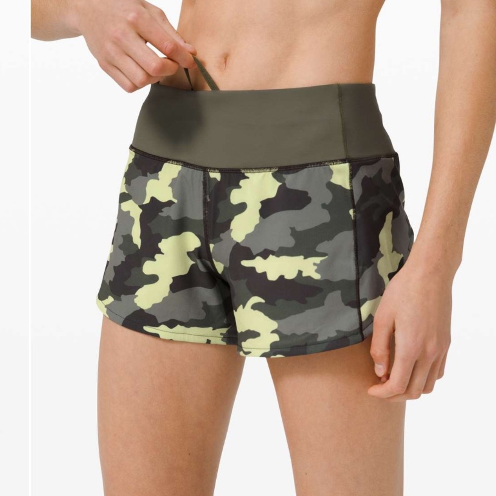 Lululemon Camo speed up shorts 4in size 10 tall
